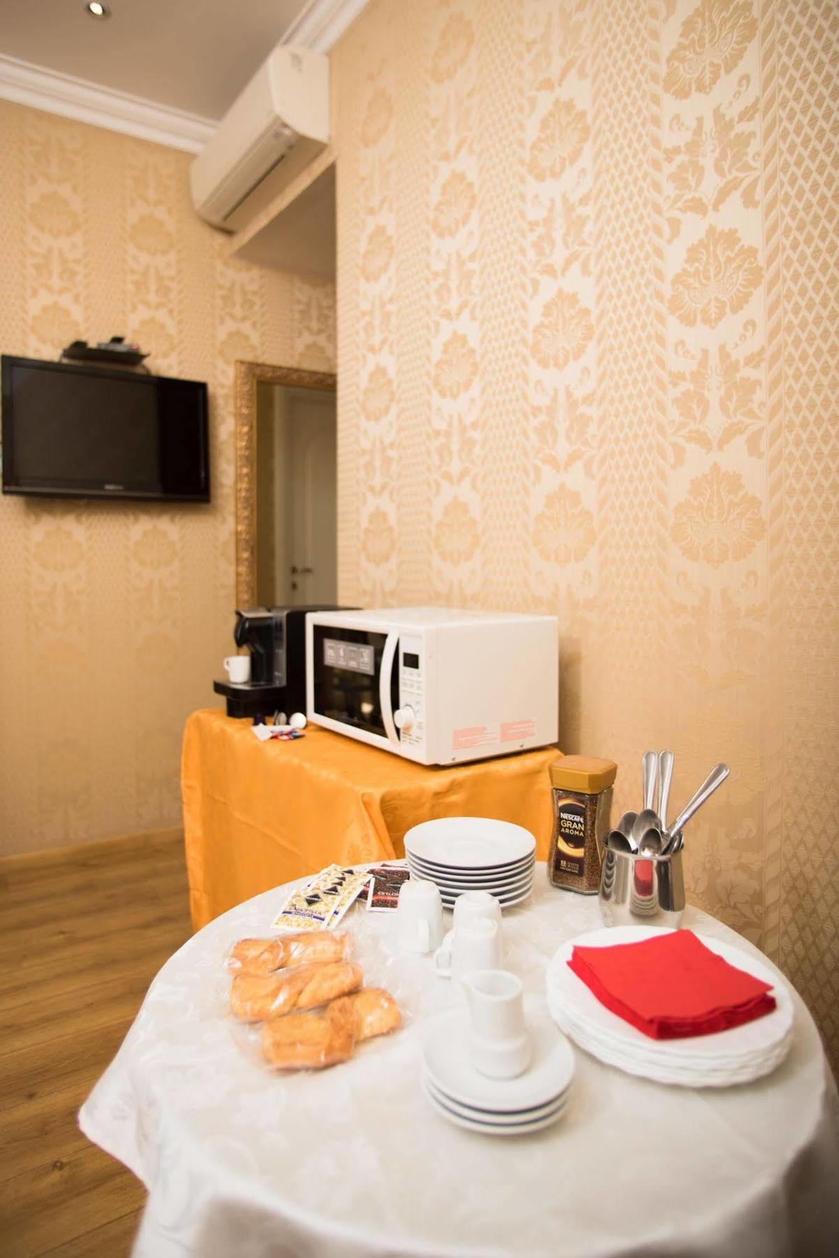 Bq House Trevi Luxury Rooms روما المظهر الخارجي الصورة