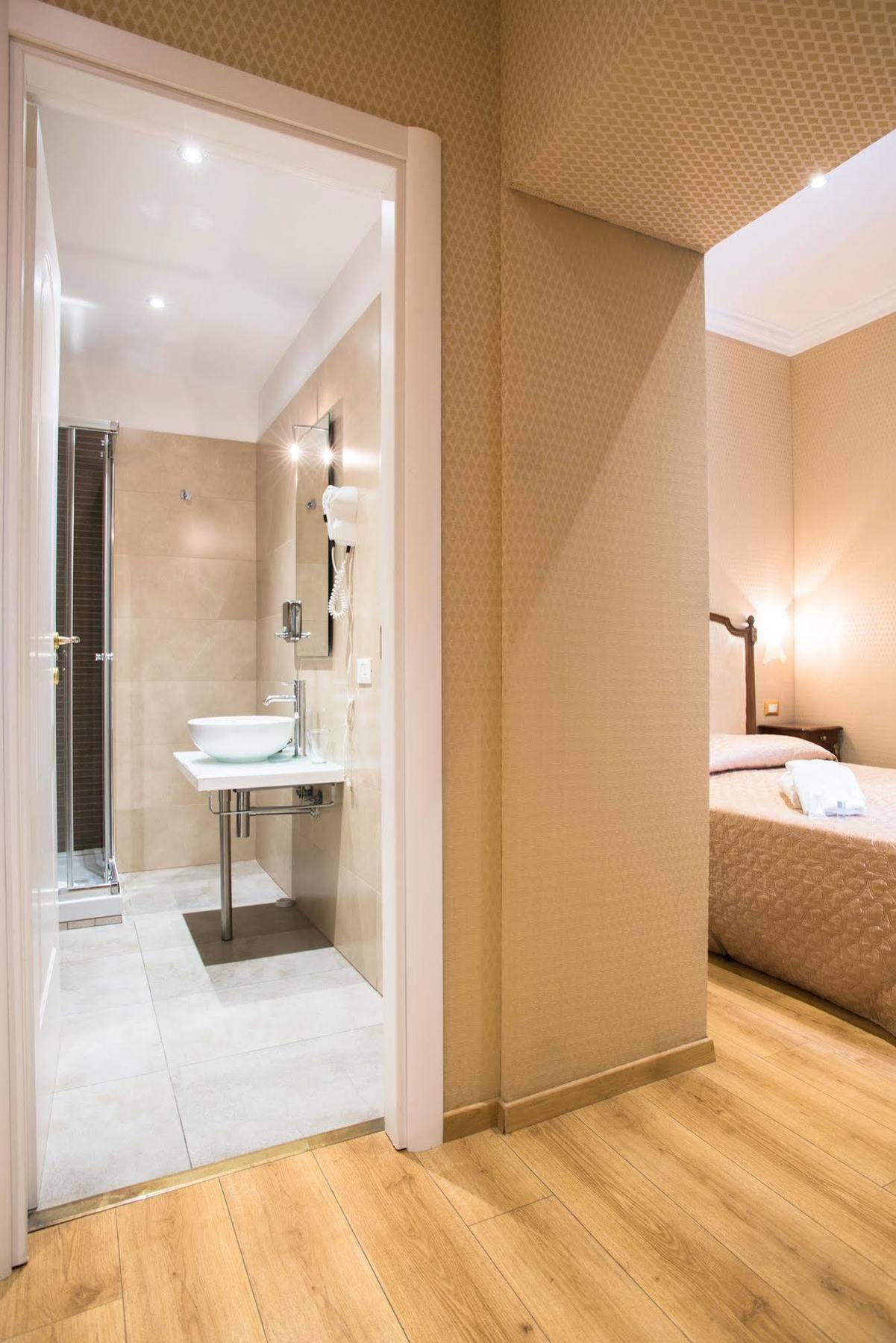 Bq House Trevi Luxury Rooms روما المظهر الخارجي الصورة